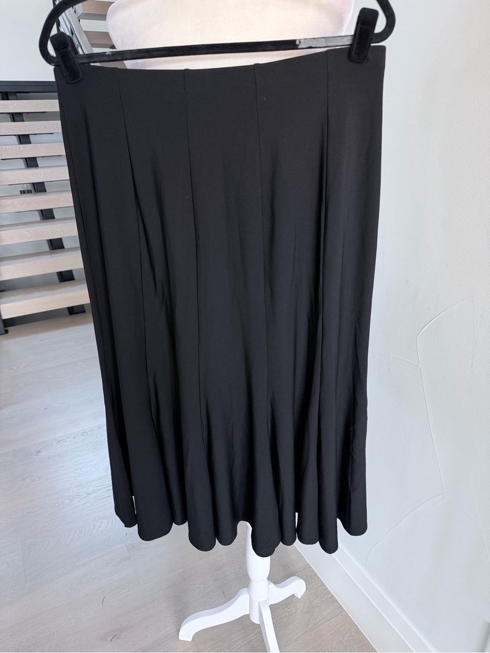 Classic Black Women's Skirt size M